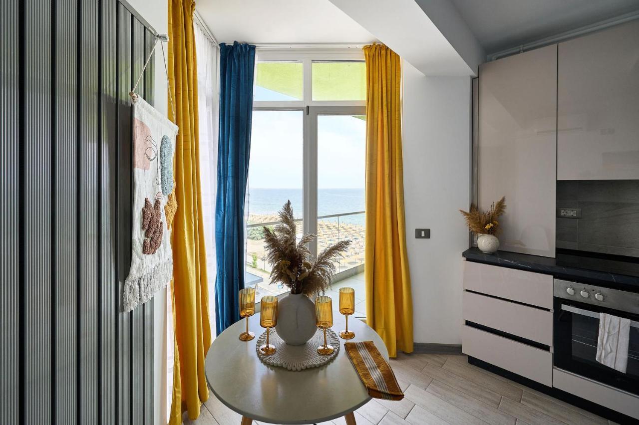 Paradise Sea View 2Bd Apt Spa N Pools Beach Resort Navodari Exterior photo